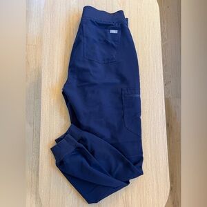FIGS Navy ties Zamora Joggers in size Small Regular